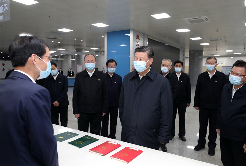 2021年3月23日，習(xí)近平在福建三明沙縣農(nóng)村產(chǎn)權(quán)交易中心考察。