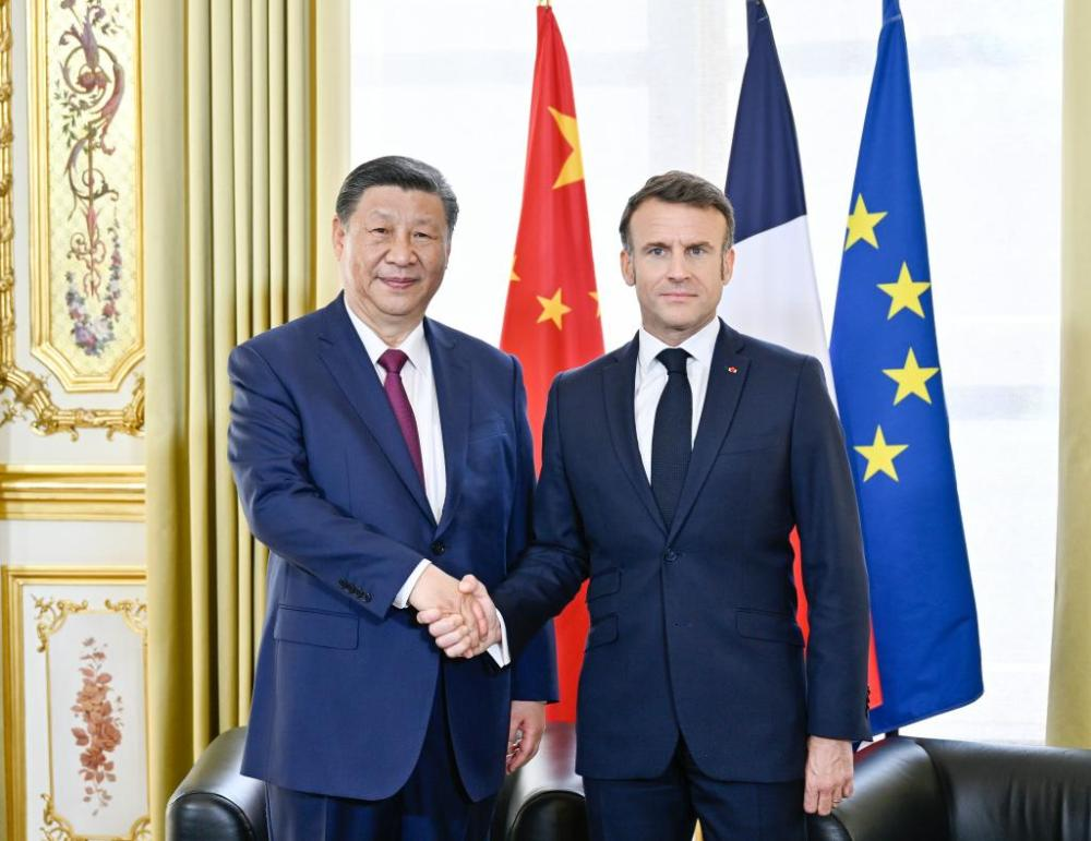 當?shù)貢r間5月6日下午，國家主席習近平在巴黎愛麗舍宮同法國總統(tǒng)馬克龍舉行會談。新華社記者 殷博古 攝