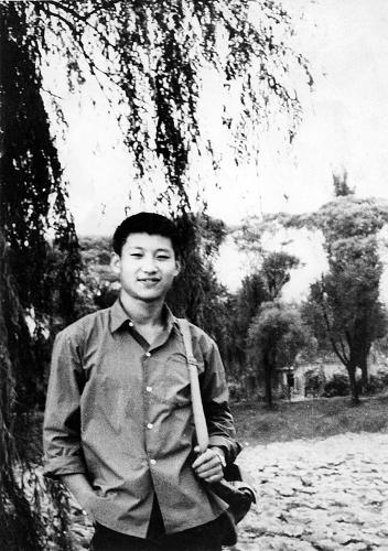 這是1972年，插隊(duì)回京探親時(shí)的習(xí)近平。